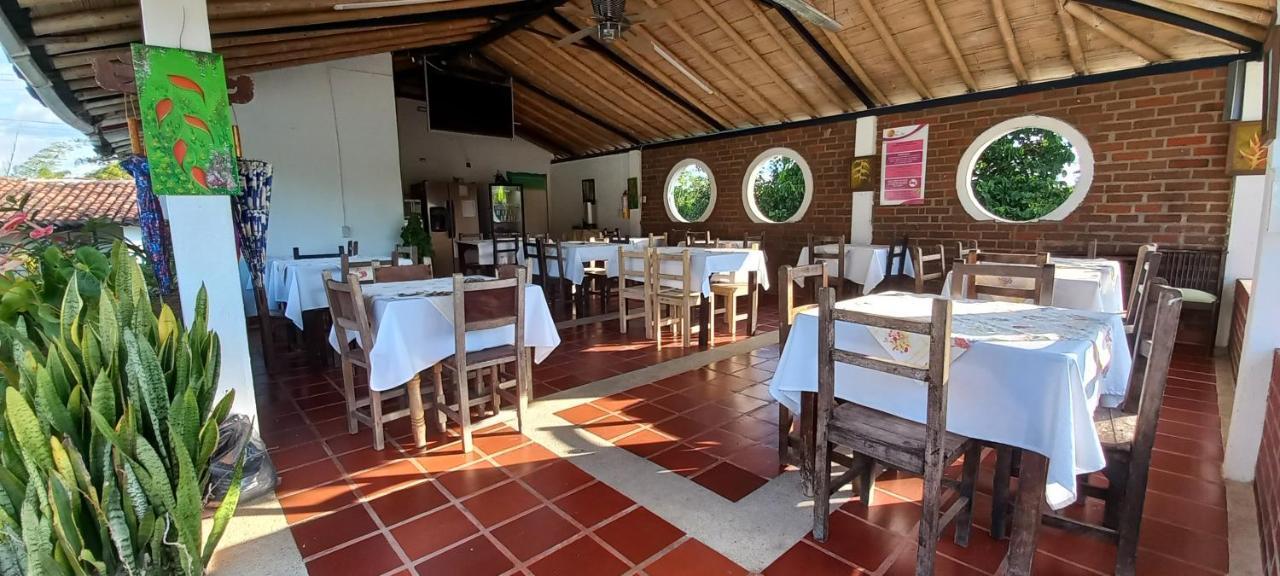 Finca Hotel Villa Del Sol Pueblo Tapao Exterior photo